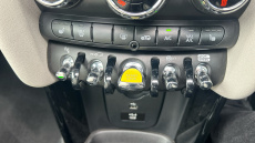 MINI Hatchback 135kW Cooper S Level 3 33kWh 3dr Auto Electric Hatchback